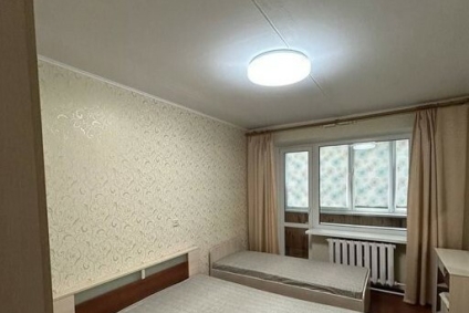 ул. 40 лет Октября, 43, 5 этаж