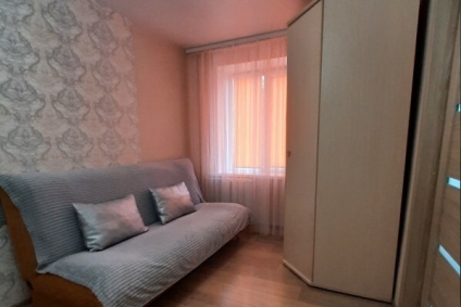 ул. 40 лет Октября, 47, 3 этаж